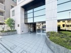 お客様をお迎えするエントランスは落ち着いた雰囲気。