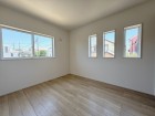 一日の疲れをいやしてくれる主寝室。時を忘れて過ごす場所として過ごせるお部屋です。