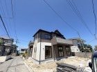 爽やかな青空の下に贅沢なほどに降り注ぐ陽光、豊かな居住性と、クオリティが見事に調和した住空間は、住まうことの喜びを感じさせてくれ