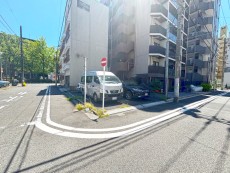 角地のため明るく開放感があります。