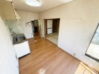 家族と過ごす時間を大切にしたい方にぴったりの明るくゆとりある住空間です。