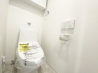 ウォシュレット機能付きトイレ