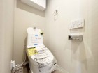 ウォシュレット機能付きトイレ