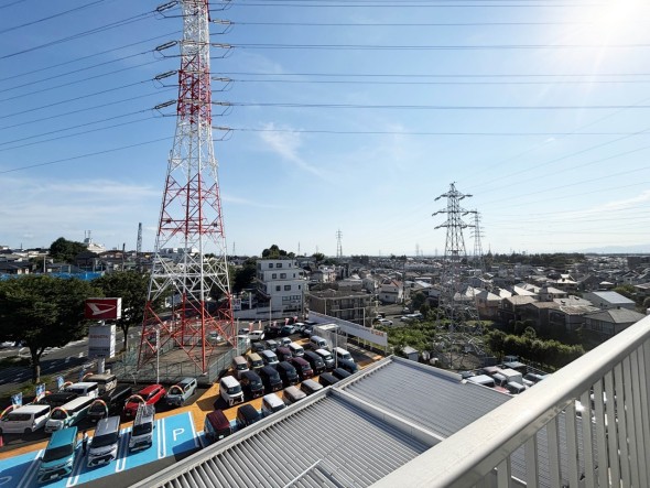 圧迫感がなく、開放的な眺望です！