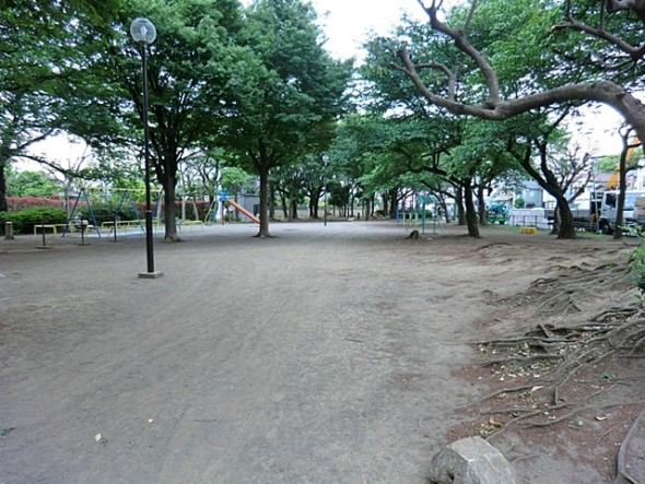 公園 240m 井田公園