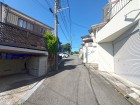 周辺は閑静な住宅街につき落ち着いた環境です。