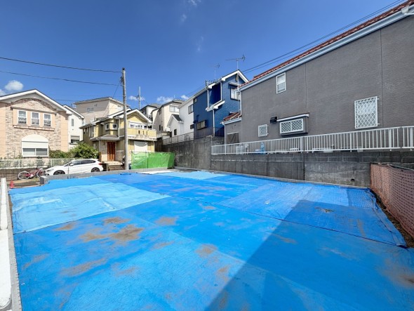 建築条件なしの売地です。お好きなハウスメーカーで建築していただけます。
