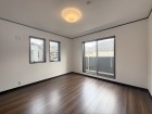 一日の疲れをいやしてくれる主寝室。時を忘れて過ごす場所として過ごせるお部屋です。