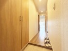 玄関横にはシューズボックスもございます。