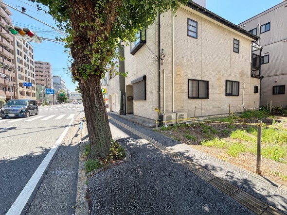 前面道路含む現地写真