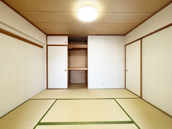 客間やお子様の遊び場として多用途にお使い頂けます。  