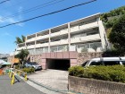 爽やかな青空の下に贅沢なほどに降り注ぐ陽光、豊かな居住性と、クオリティが見事に調和した住空間は、住まうことの喜びを感じさせてくれ