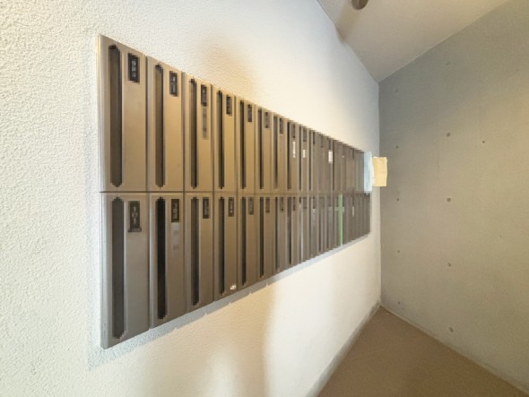 住戸専用の郵便受け。