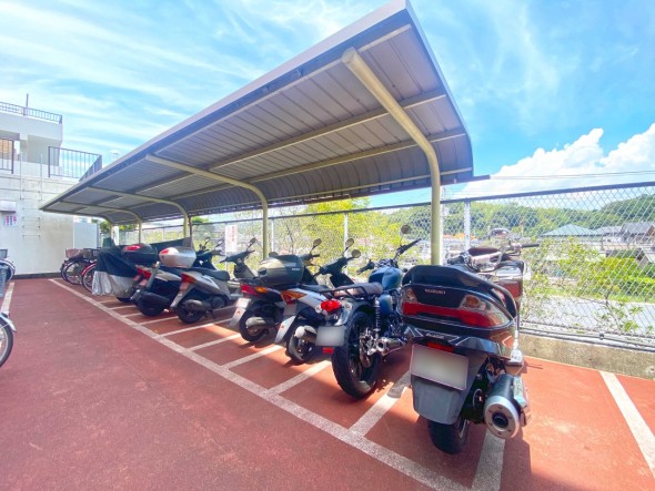バイク置き場