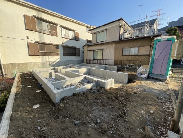 建物の完成が待ち遠しいですね。