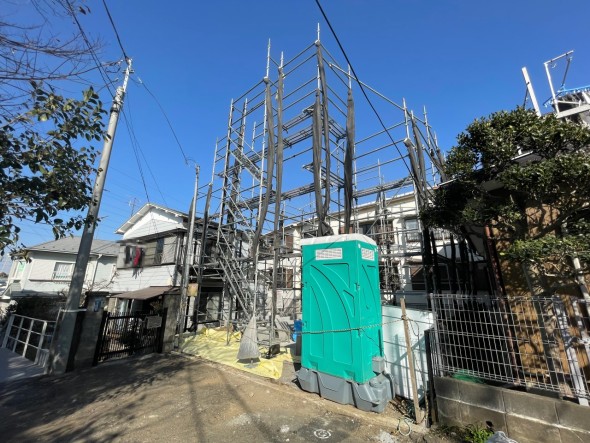 車通りの少ない前面道路のため、お子様も安心してお過ごしいただけます。