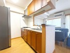 キッチンからはリビング全体を見渡せます。