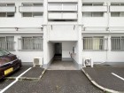 お客様をお迎えする玄関は落ち着いた雰囲気。帰り着くたびに洗練されたテイストの空間に迎えられ誇りと喜びを感じる玄関まわりです。