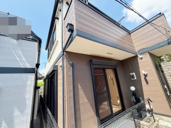 周辺は閑静な住宅街につき落ち着いた環境です。