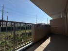 日差しの差し込むバルコニー