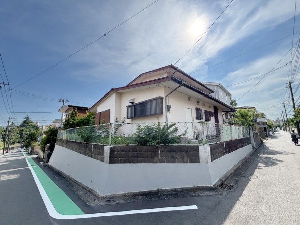 建築条件なしの売地です。お好きなハウスメーカーで建築していただけます。