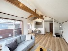 家族と過ごす時間を大切にしたい方にぴったりの明るくゆとりある住空間です。