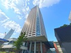 爽やかな青空の下に贅沢なほどに降り注ぐ陽光、豊かな居住性と、クオリティが見事に調和した住空間は、住まうことの喜びを感じさせてくれ