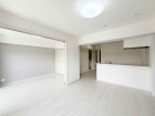 家族と過ごす時間を大切にしたい方にぴったりの明るくゆとりある住空間です。