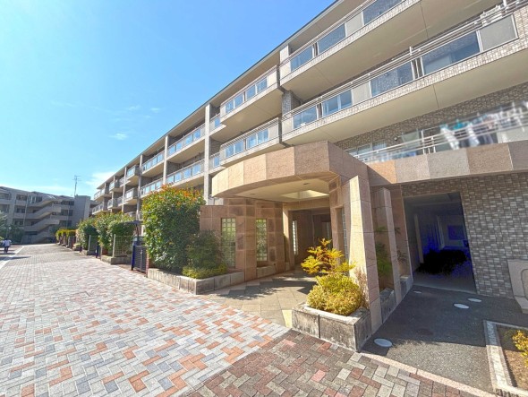 陽当りの良さが外観からも伝わります。