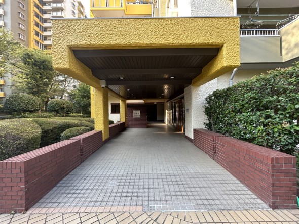 マンション外観写真