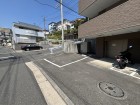 駐車場・バイク置場。空き状況要確認