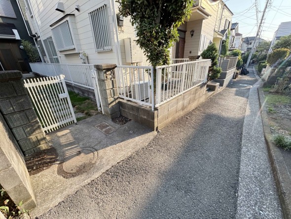 前面道路含む現地写真