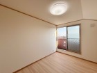 明るくあたたかな居室では、朝の目覚めも気持ちよく起きられます。