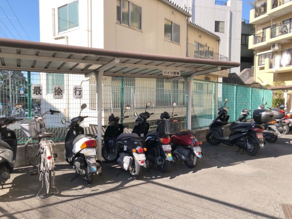バイク置き場