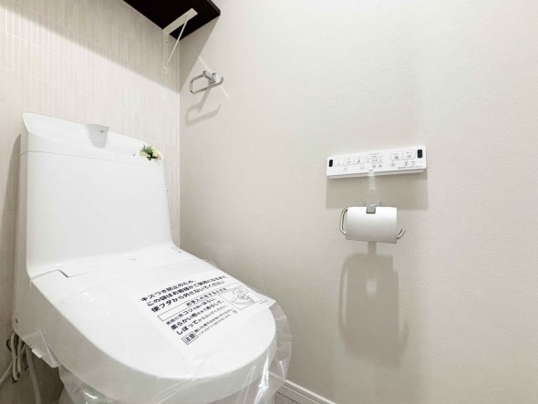 ウォシュレット機能付きトイレ