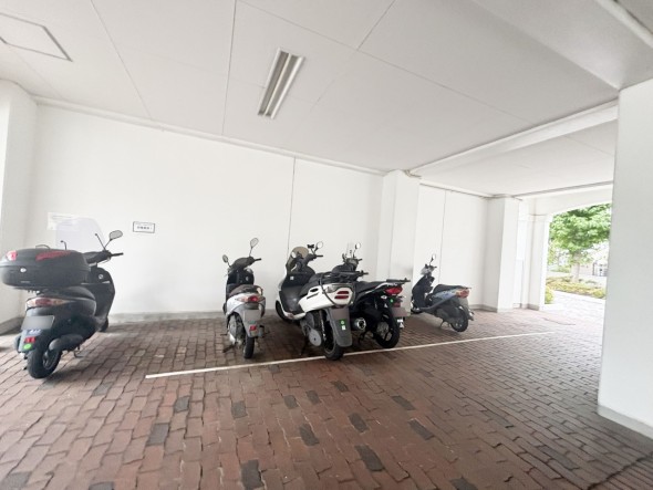 バイク置き場