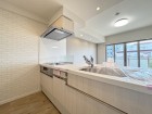 使い勝手の良い設備のキッチンで効率よくお料理もできます。