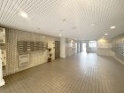 広いロビーで待ち合わせにも最適