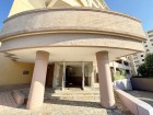 お客様をお迎えする玄関は落ち着いた雰囲気。帰り着くたびに洗練されたテイストの空間に迎えられ誇りと喜びを感じる玄関まわりです。