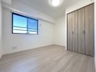 明るくあたたかな居室では、朝の目覚めも気持ちよく起きられます。
