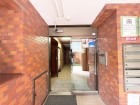 お客様をお迎えする玄関は落ち着いた雰囲気。帰り着くたびに洗練されたテイストの空間に迎えられ誇りと喜びを感じる玄関まわりです。