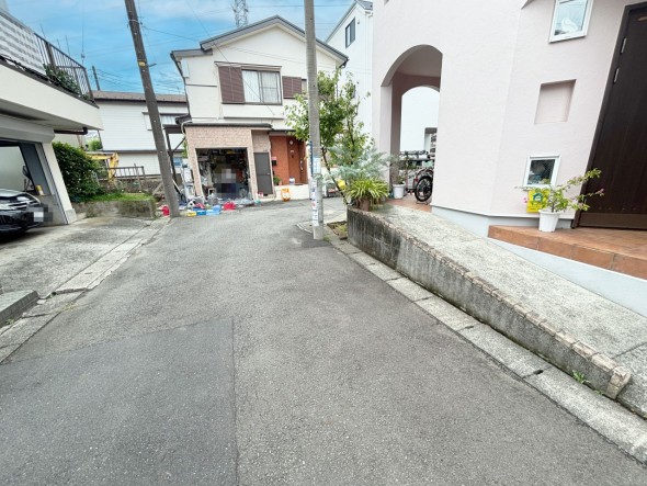 前面道路写真。