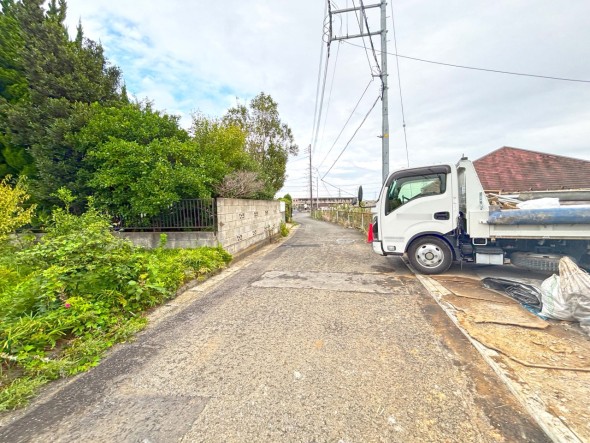 前面道路含む現地写真