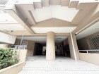 お客様をお迎えする玄関は落ち着いた雰囲気。帰り着くたびに洗練されたテイストの空間に迎えられ誇りと喜びを感じる玄関まわりです。