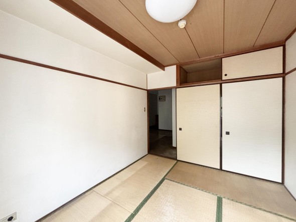 和室6帖。明るくあたたかな居室では、朝の目覚めも気持ちよく起きられます。