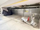 敷地内バイク置き場
