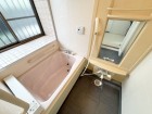 内装 1日の疲れを癒すバスルーム。