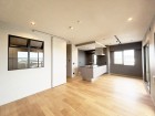 家族と過ごす時間を大切にしたい方にぴったりの明るくゆとりある住空間です。