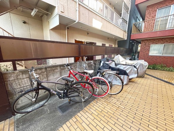 敷地内駐輪場・バイク置き場