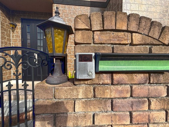 ポスト・モニター付きインターホン